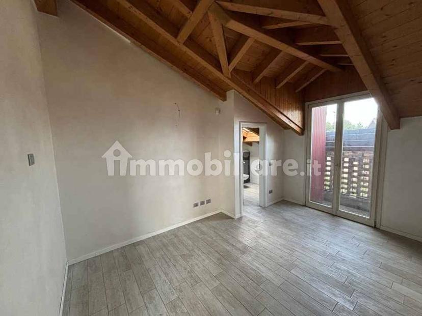 Mansarda piazza Santi Cosma e Damiano 3, Centro, Gazzada Schianno — foto 14 di 16