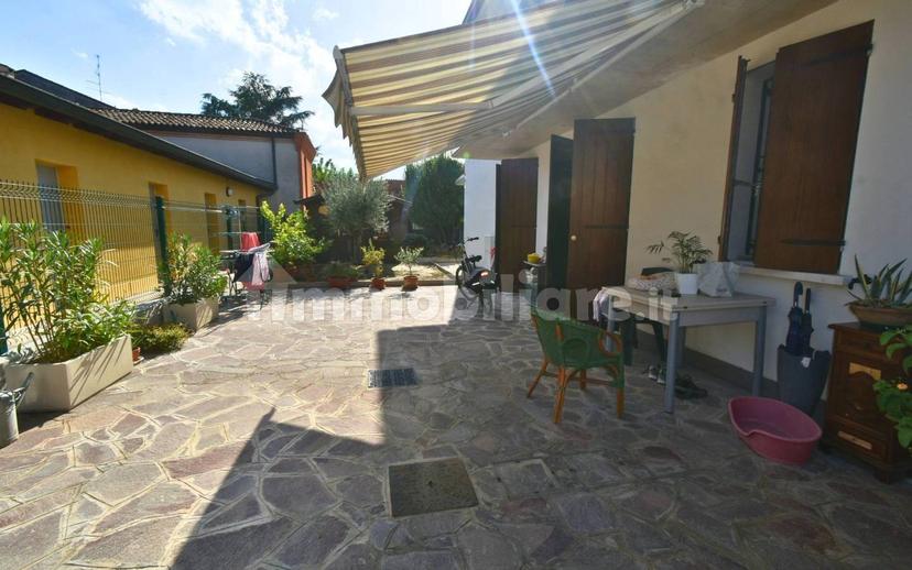 Villa a schiera via Circonvallazione Ovest 28, Centro, Luzzara — foto 4 di 26