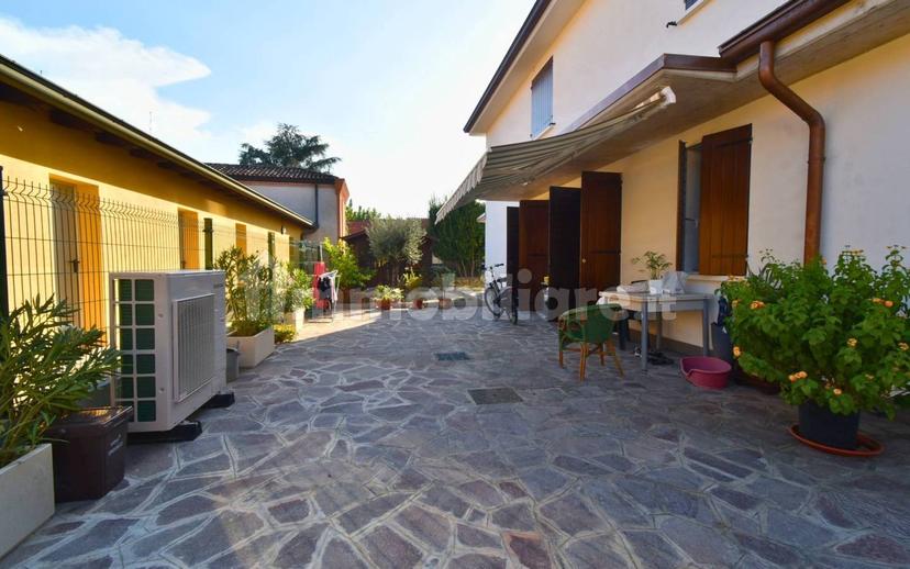 Villa a schiera via Circonvallazione Ovest 28, Centro, Luzzara — foto 18 di 26