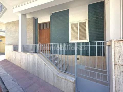 Trilocale via Cristoforo Colombo, 34, Grottaglie — foto 2 di 27