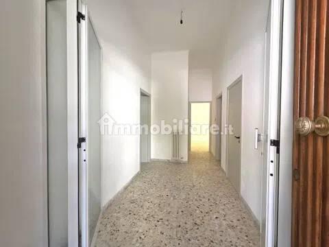 Trilocale via Cristoforo Colombo, 34, Grottaglie — foto 11 di 27