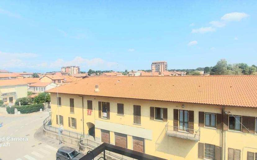 Bilocale via Umberto Maddalena, Lazzate — foto 12 di 13
