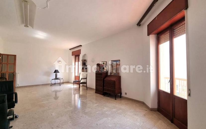 Appartamento via Umberto Giordano, 23, Grottaglie — foto 6 di 17