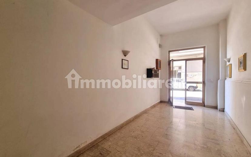 Appartamento via Umberto Giordano, 23, Grottaglie — foto 5 di 17