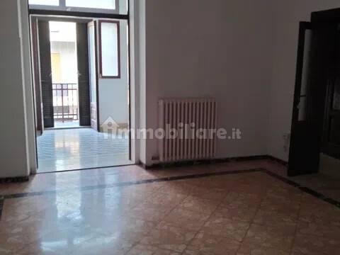 Villa unifamiliare via Enrico Toti, 39, Centro, Mola di Bari — foto 6 di 10
