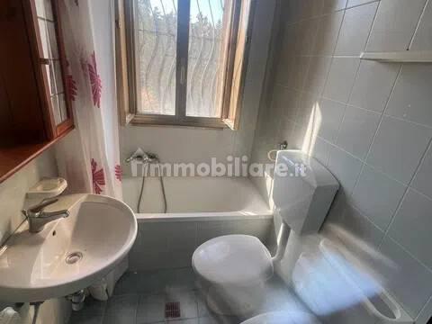 Villa unifamiliare via Enrico Toti, 39, Centro, Mola di Bari — foto 10 di 10