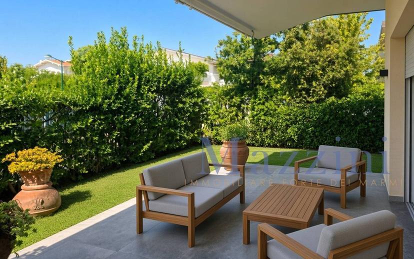 Villa unifamiliare via Quartieri, Centro, Forte dei Marmi — foto 9 di 10