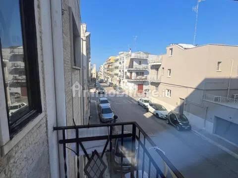 Villa unifamiliare via Enrico Toti, 39, Centro, Mola di Bari — foto 3 di 10