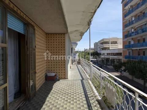 Appartamento viale Alcide De Gasperi, 35, Grottaglie