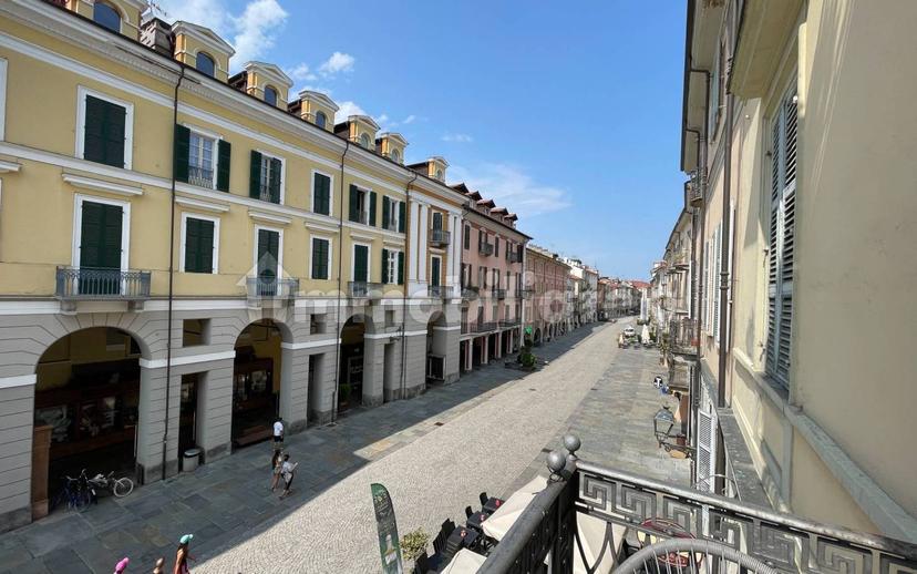 Quadrilocale via Roma 53, Centro Storico, Cuneo — foto 17 di 17