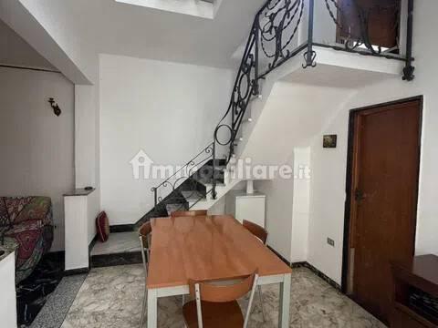 Appartamento viale Giacomo Matteotti, 12, Centro, Mola di Bari — foto 4 di 18