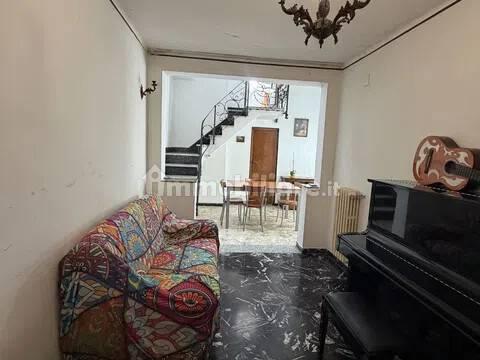 Appartamento viale Giacomo Matteotti, 12, Centro, Mola di Bari — foto 3 di 18