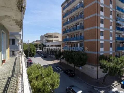Appartamento viale Alcide De Gasperi, 35, Grottaglie — foto 11 di 22