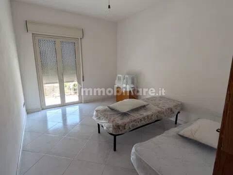Appartamento via Petrusella, 45, Aragona