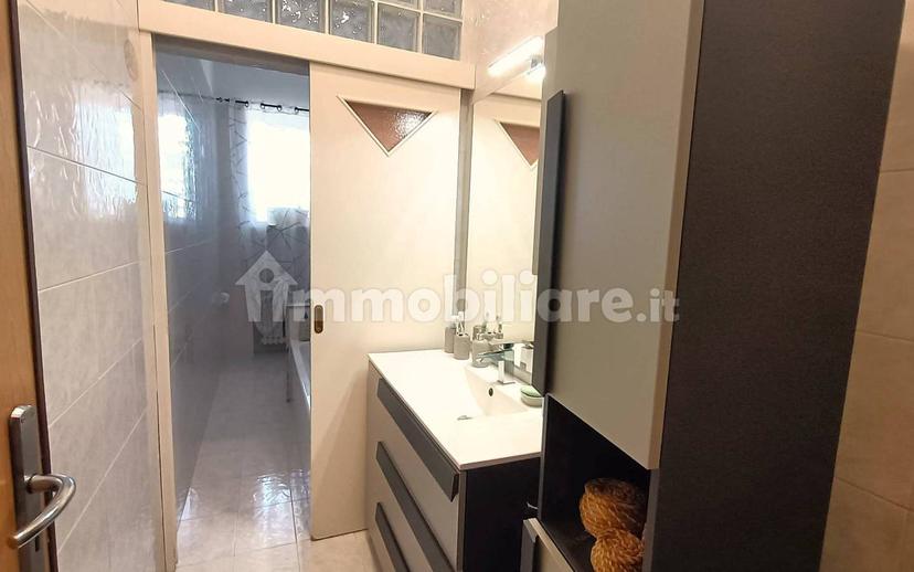 Trilocale via Giuseppe Di Vittorio, Capurso — foto 8 di 25