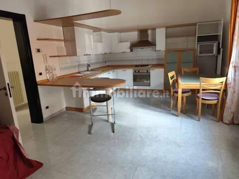 Trilocale via G. Di Modica, 65, Centro, Vittoria — foto 7 di 9