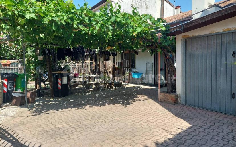 Villa unifamiliare via Torino 1, Centro, Porto Viro — foto 2 di 15
