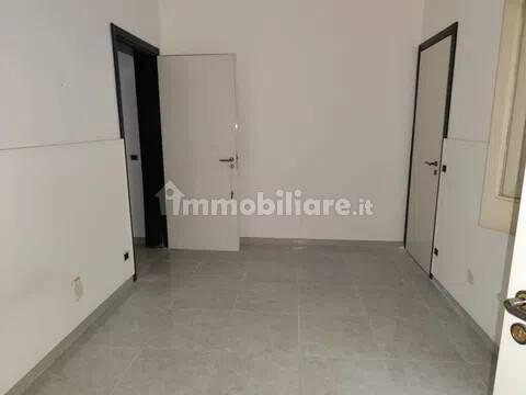 Trilocale via G. Di Modica, 65, Centro, Vittoria — foto 8 di 9