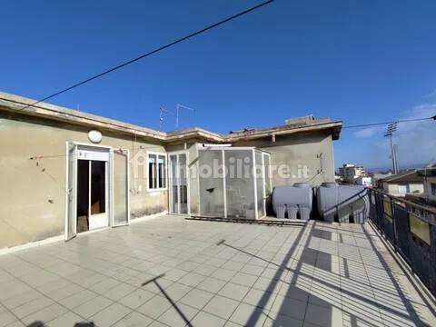 Appartamento via Iv Aprile, 1 D, Centro, Vittoria — foto 2 di 14
