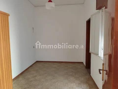 Appartamento via Iv Aprile, 1 D, Centro, Vittoria — foto 8 di 14
