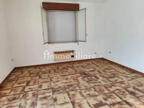 Appartamento via Iv Aprile, 1 D, Centro, Vittoria — foto 5 di 14