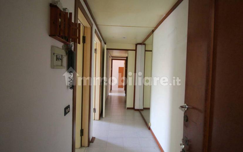 Bilocale via Napoli 18, Varedo — foto 25 di 27