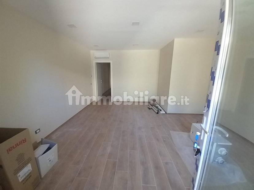 Bilocale nuovo, piano terra, Desenzanino, Desenzano del Garda — foto 2 di 14
