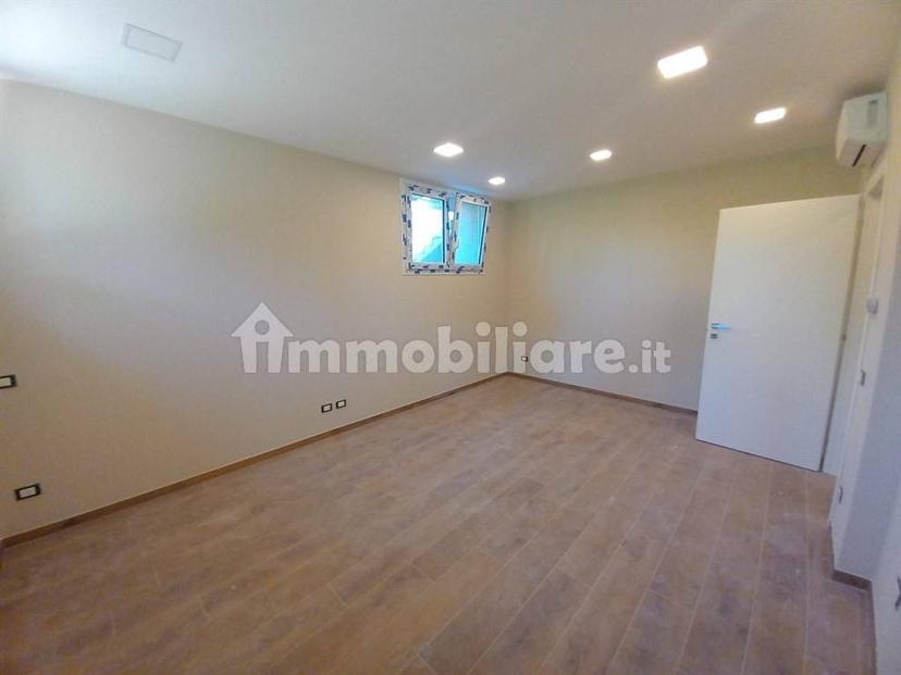 Bilocale nuovo, piano terra, Desenzanino, Desenzano del Garda — foto 8 di 14