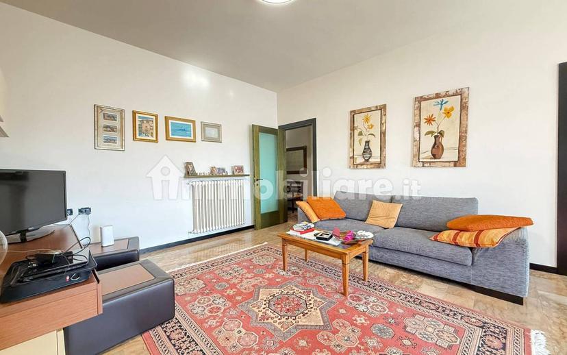 Trilocale corso della Vittoria 2, Centro, Legnago — foto 2 di 14