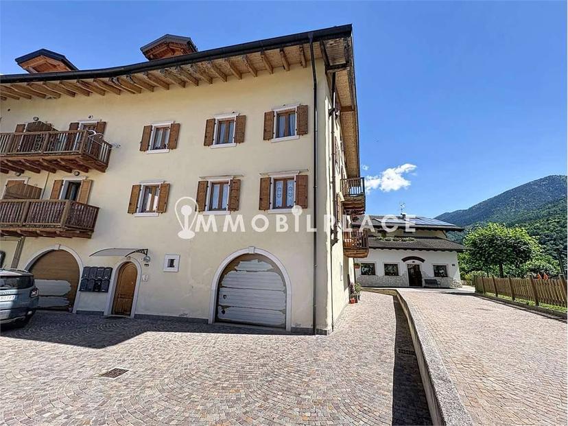 Quadrilocale Priò via chiesa, 3, Priò, Predaia — foto 14 di 36