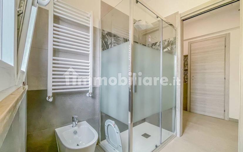 Appartamento largo delle Rose 8, Centro, Aprilia — foto 4 di 9