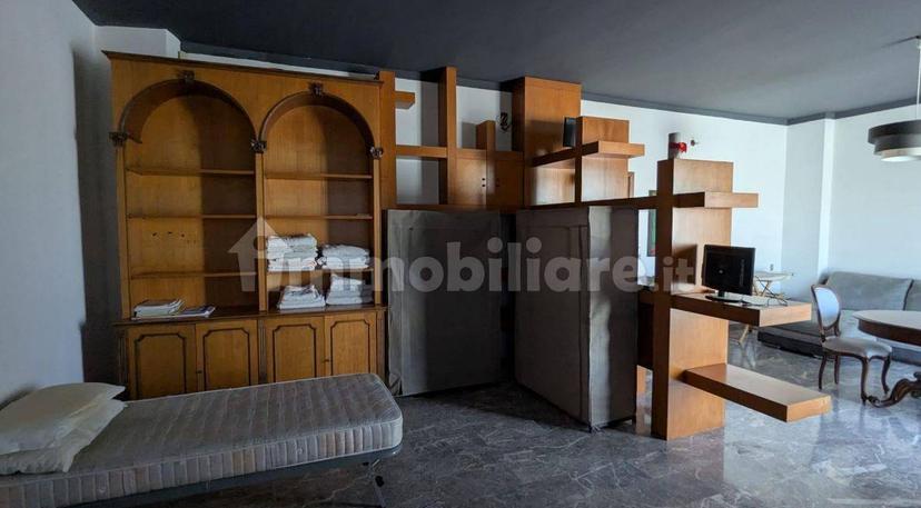 Appartamento via Marco Pacuvio, Centro Storico, Brindisi — foto 3 di 15