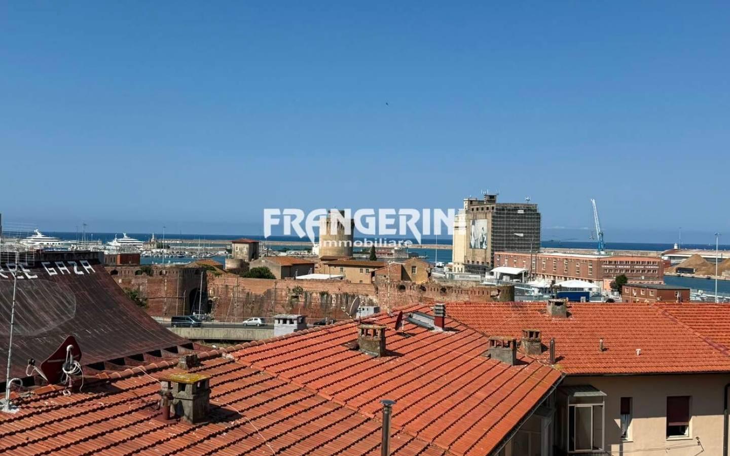 Attico Scali delle Barchette, Quartiere Venezia, Livorno