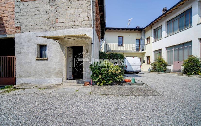 Terratetto unifamiliare via IV Novembre 4/D, Centro, Biandronno — foto 36 di 48