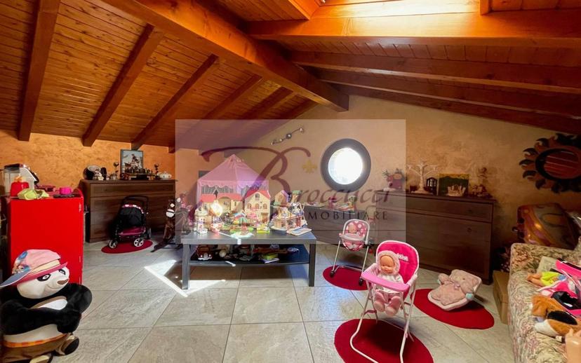Villa bifamiliare, ottimo stato, 134 m², Arcisate — foto 10 di 25