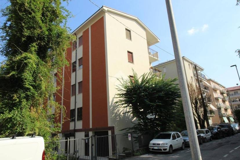 Quadrilocale via bonomini vincenzo 9, Loreto, Bergamo — foto 25 di 37