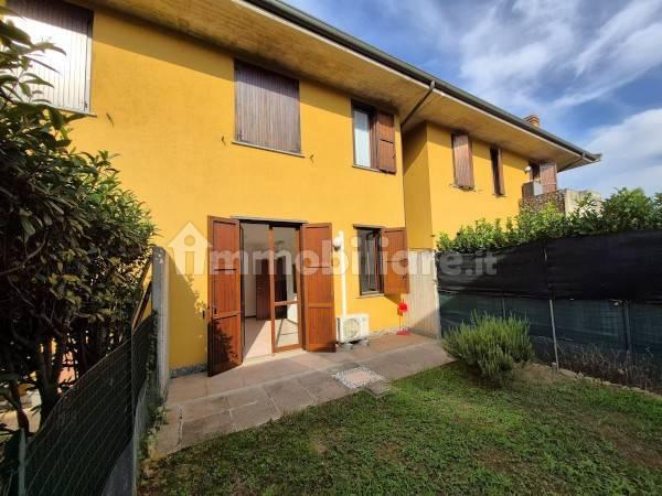 Bilocale via Lorenzo Lotto, Madone — foto 5 di 22