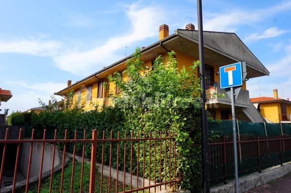 Bilocale via Lorenzo Lotto, Madone — foto 17 di 22