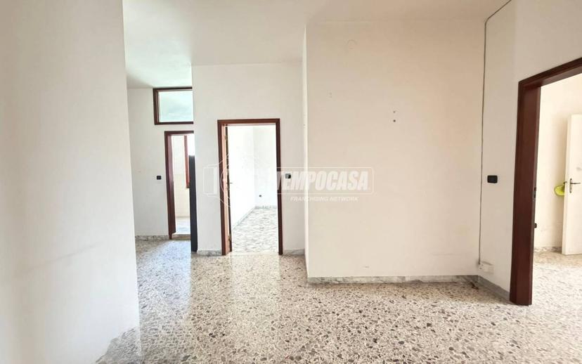 Quadrilocale via Conte Carlo Sforza, Centro, Monopoli — foto 14 di 19