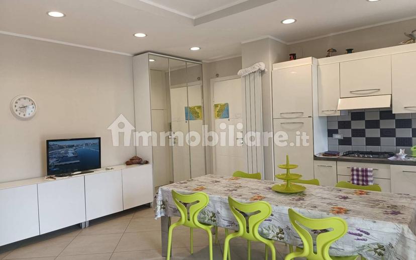 Attico via Aurelia 382, Centro, Loano — foto 4 di 12