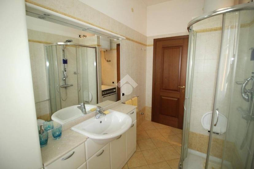 Quadrilocale via bonomini vincenzo 9, Loreto, Bergamo — foto 32 di 37