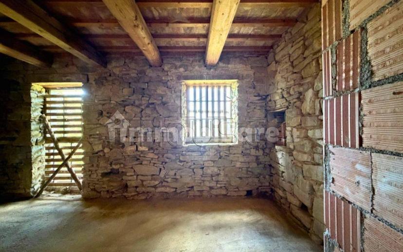 Rustico Loc. Sant'Andrea, Badia Tedalda — foto 2 di 31