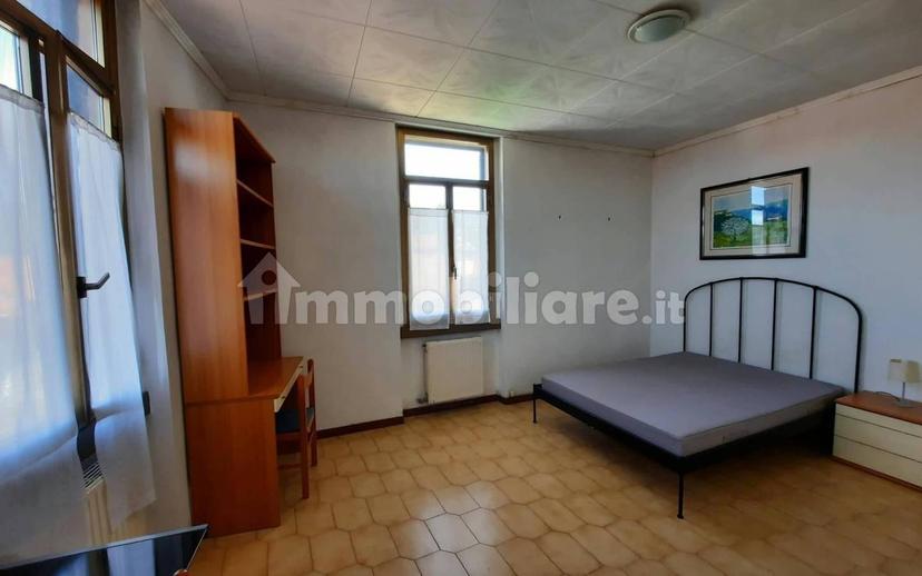 Bilocale via Francesco Daverio, Casbeno, Varese — foto 3 di 5