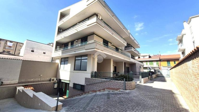 Villa a schiera via Vittorio Veneto 51, Curti — foto 11 di 40
