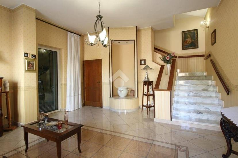 Villa a schiera via Vittorio Veneto 51, Curti — foto 8 di 40