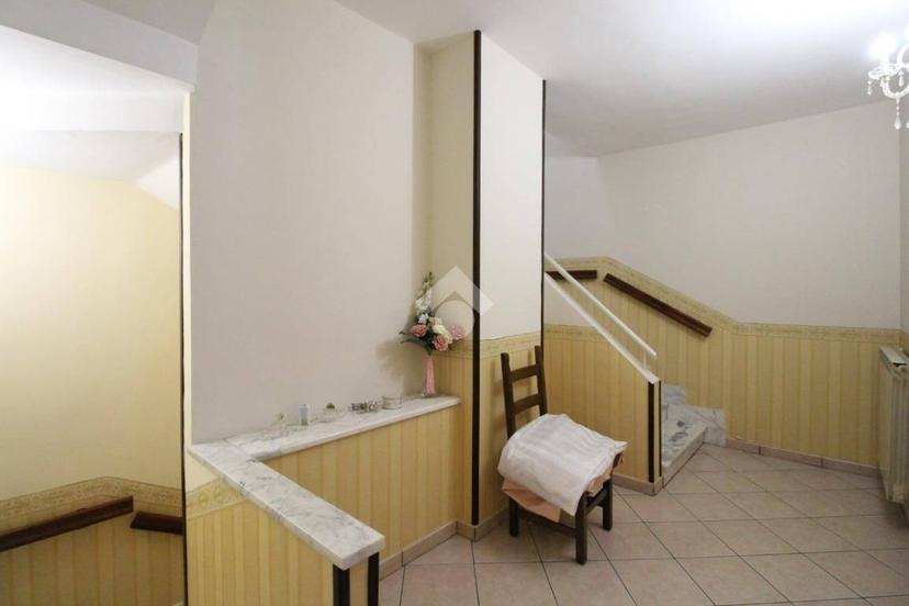 Villa a schiera via Vittorio Veneto 51, Curti — foto 24 di 40