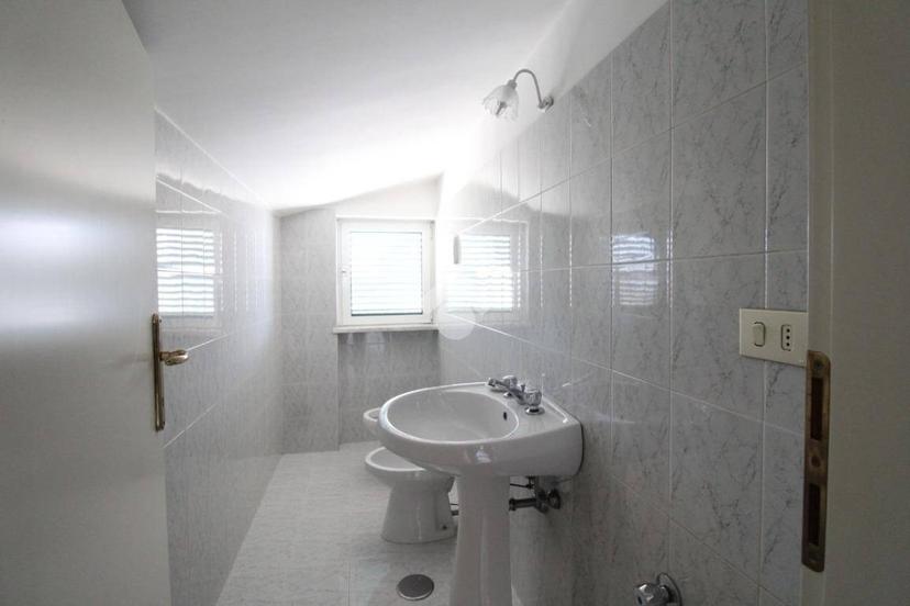 Villa a schiera via Vittorio Veneto 51, Curti — foto 23 di 40