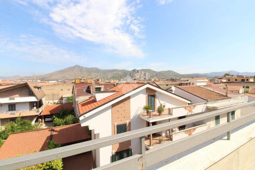 Villa a schiera via Vittorio Veneto 51, Curti — foto 27 di 40