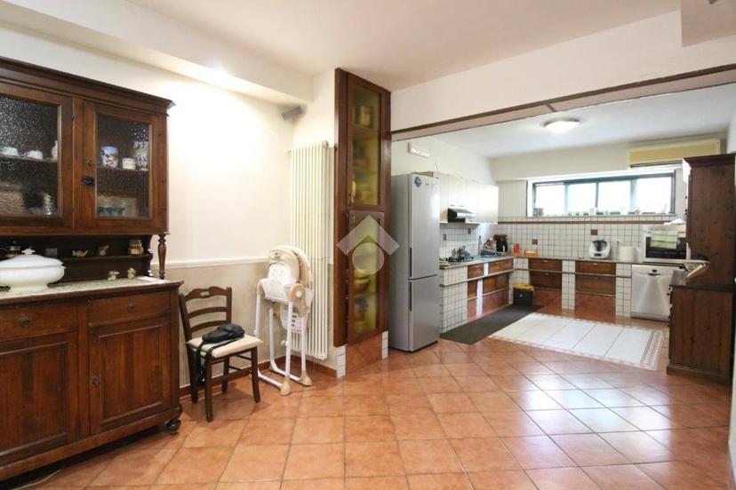 Villa a schiera via Vittorio Veneto 51, Curti — foto 7 di 40