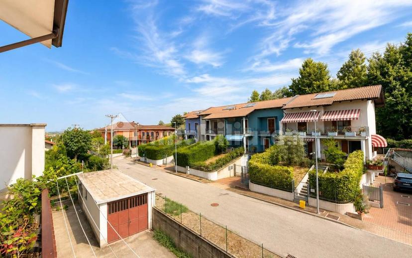 Trilocale Strada Asti 12, Centro, Costigliole d'Asti — foto 9 di 24